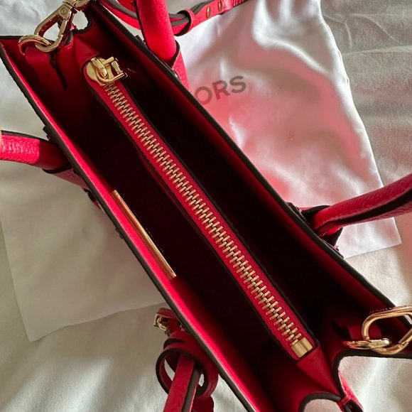 Michael Kors Mercer Pebbled Leather Messenger Crossbody Bag Deep Pink Floral - Picture 7 of 8